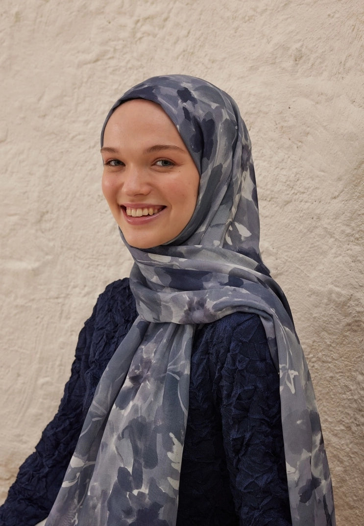 Lizzy Viscose Scarf Indigo