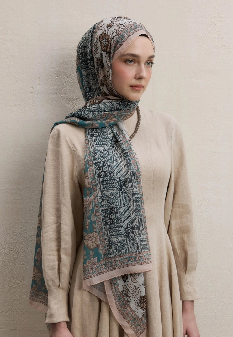 Adella Silk Crepe Scarf Beige
