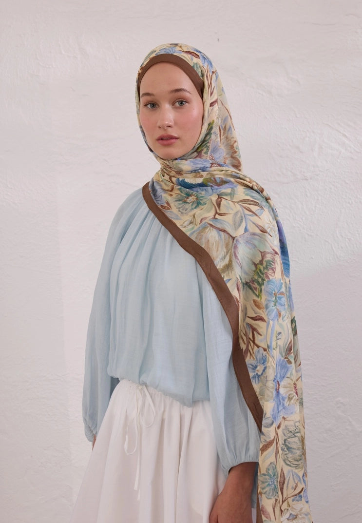 Vintage Garden Viscose Scarf Hazelnut