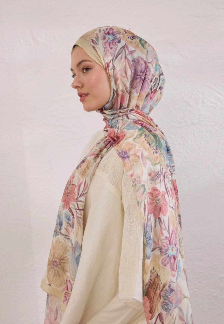 Vintage Garden Viscose Scarf Butter