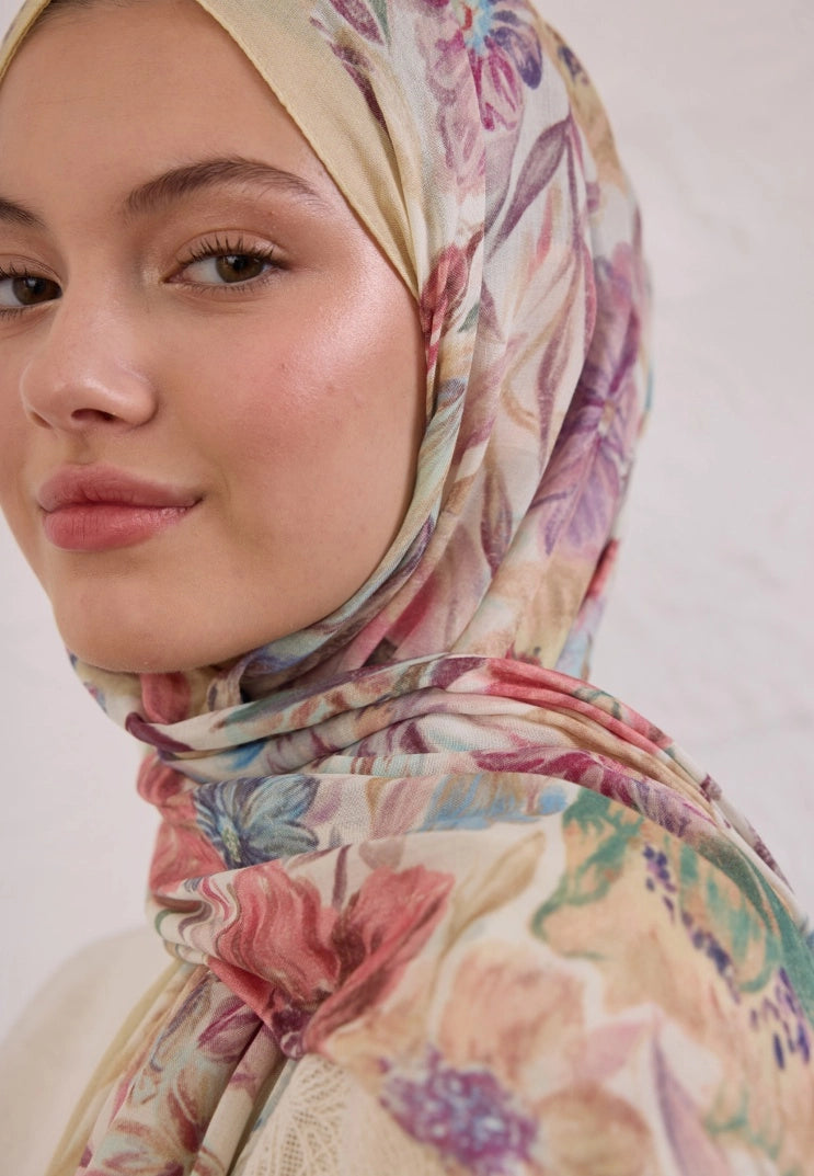 Vintage Garden Viscose Scarf Butter