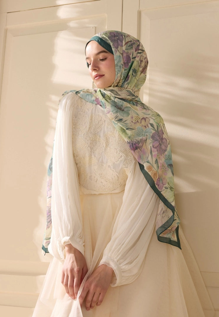 Vintage Garden Viscose Scarf Green