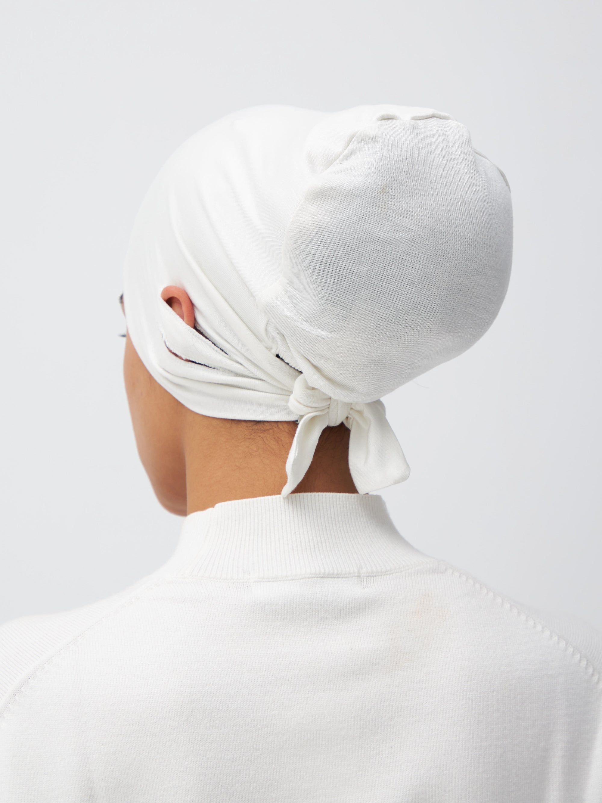 Slit Tie Back Underscarf Ivory