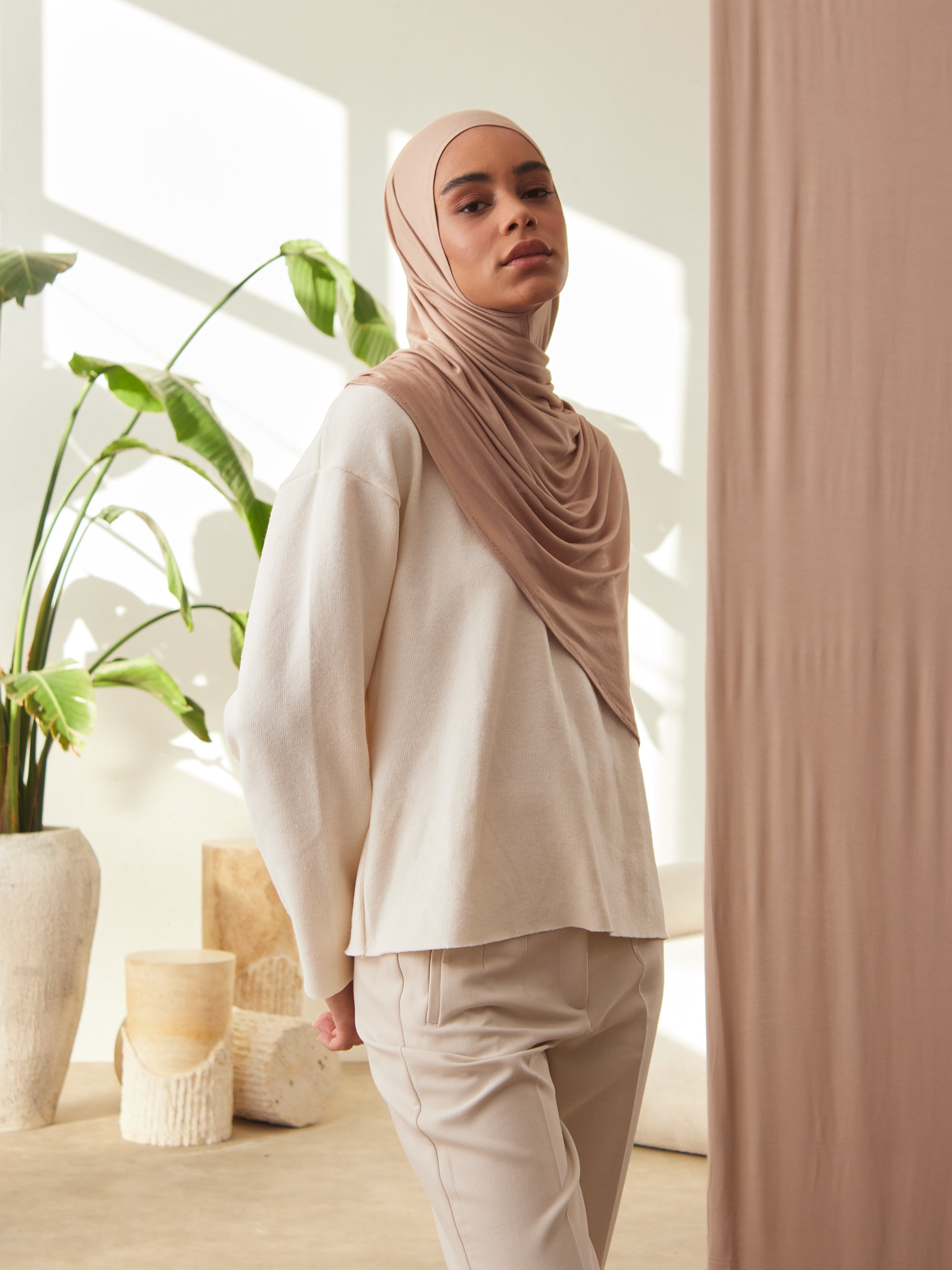 Instant Premium Jersey Hijab Warm Taupe