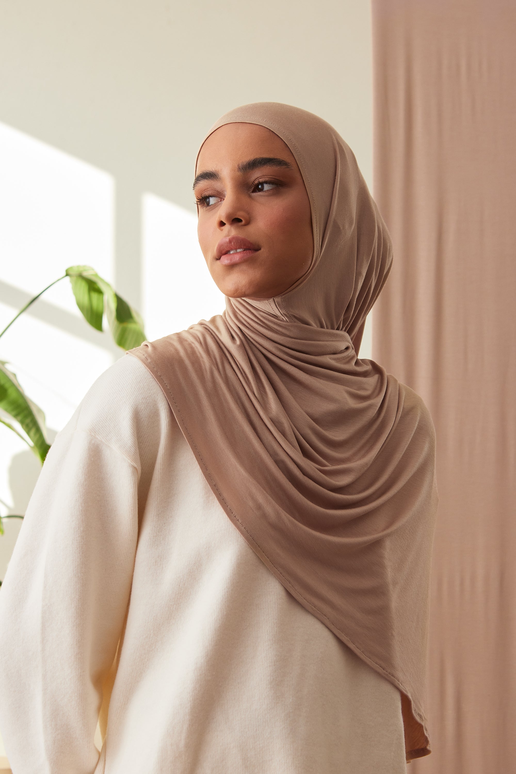 Instant Premium Jersey Hijab Warm Taupe