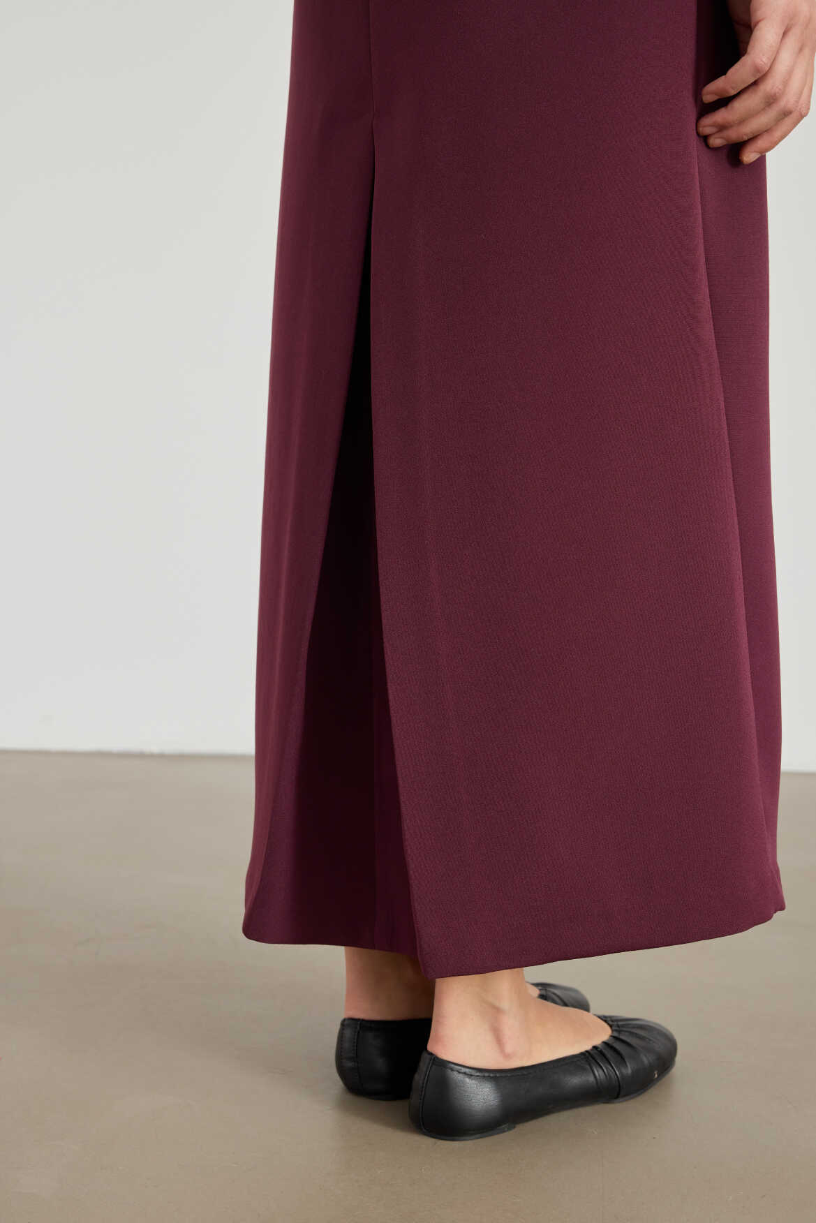 Pleat Detail Premium Dress Burgundy