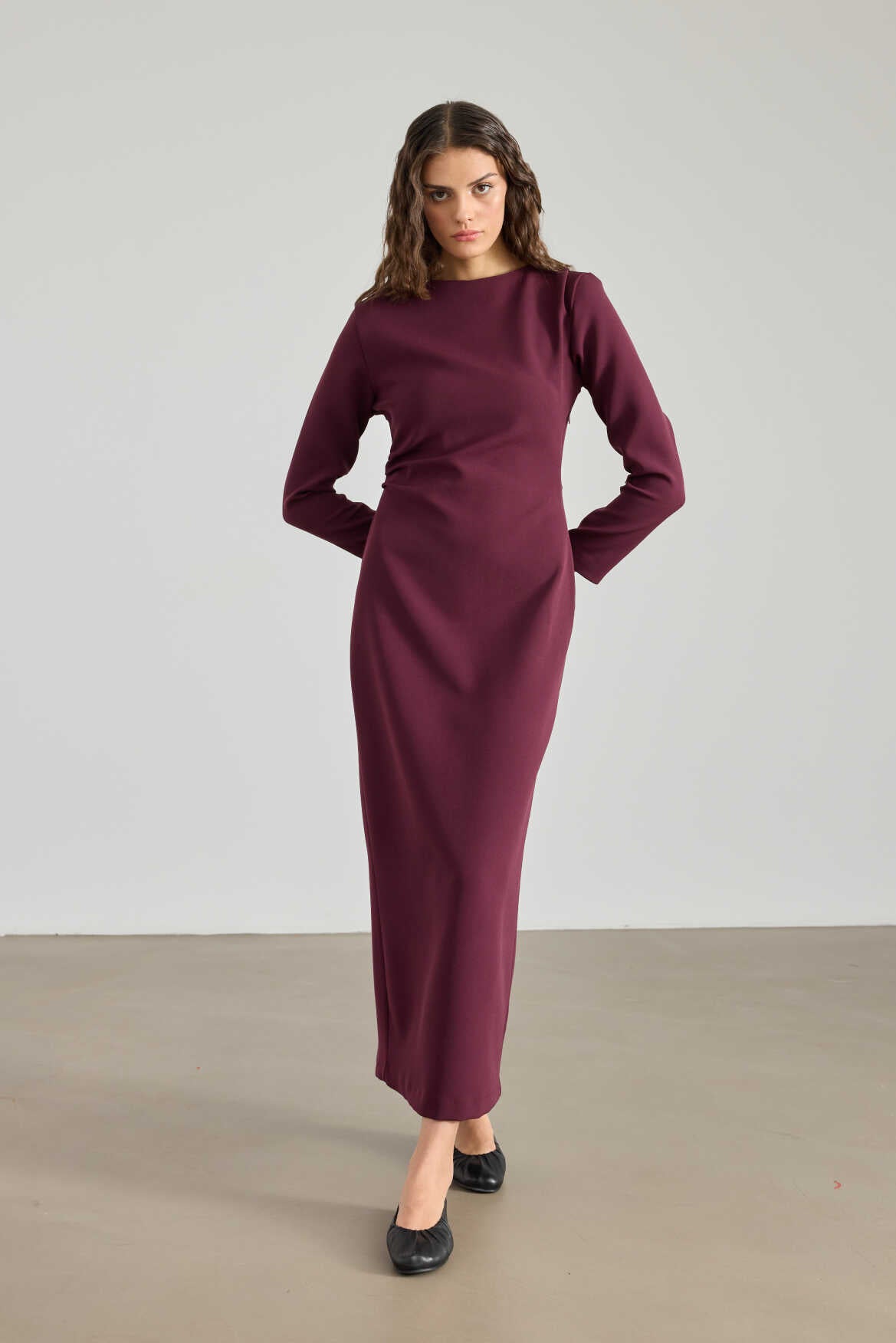 Pleat Detail Premium Dress Burgundy