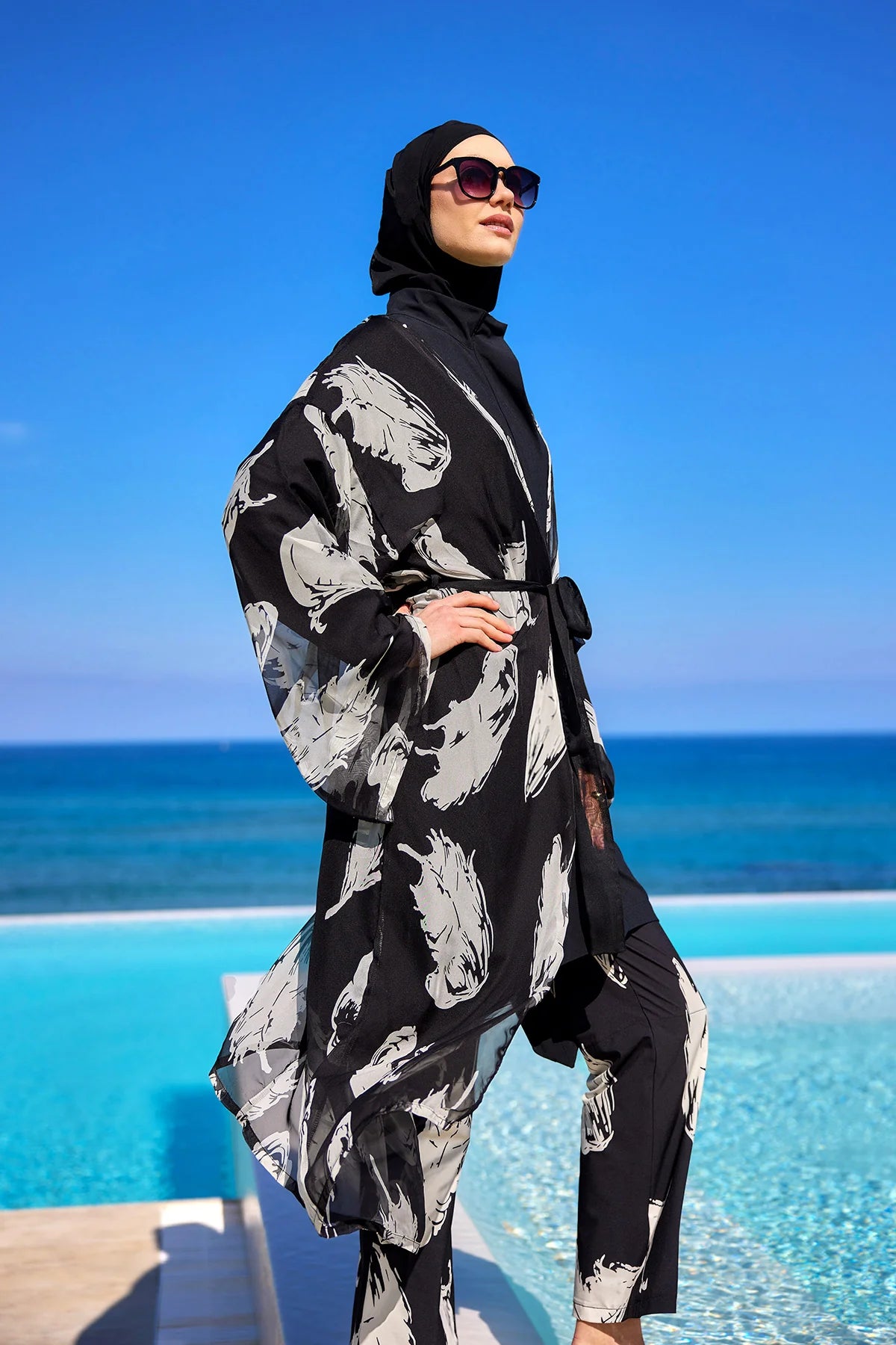 Silky Abstract Beach Kimono Black