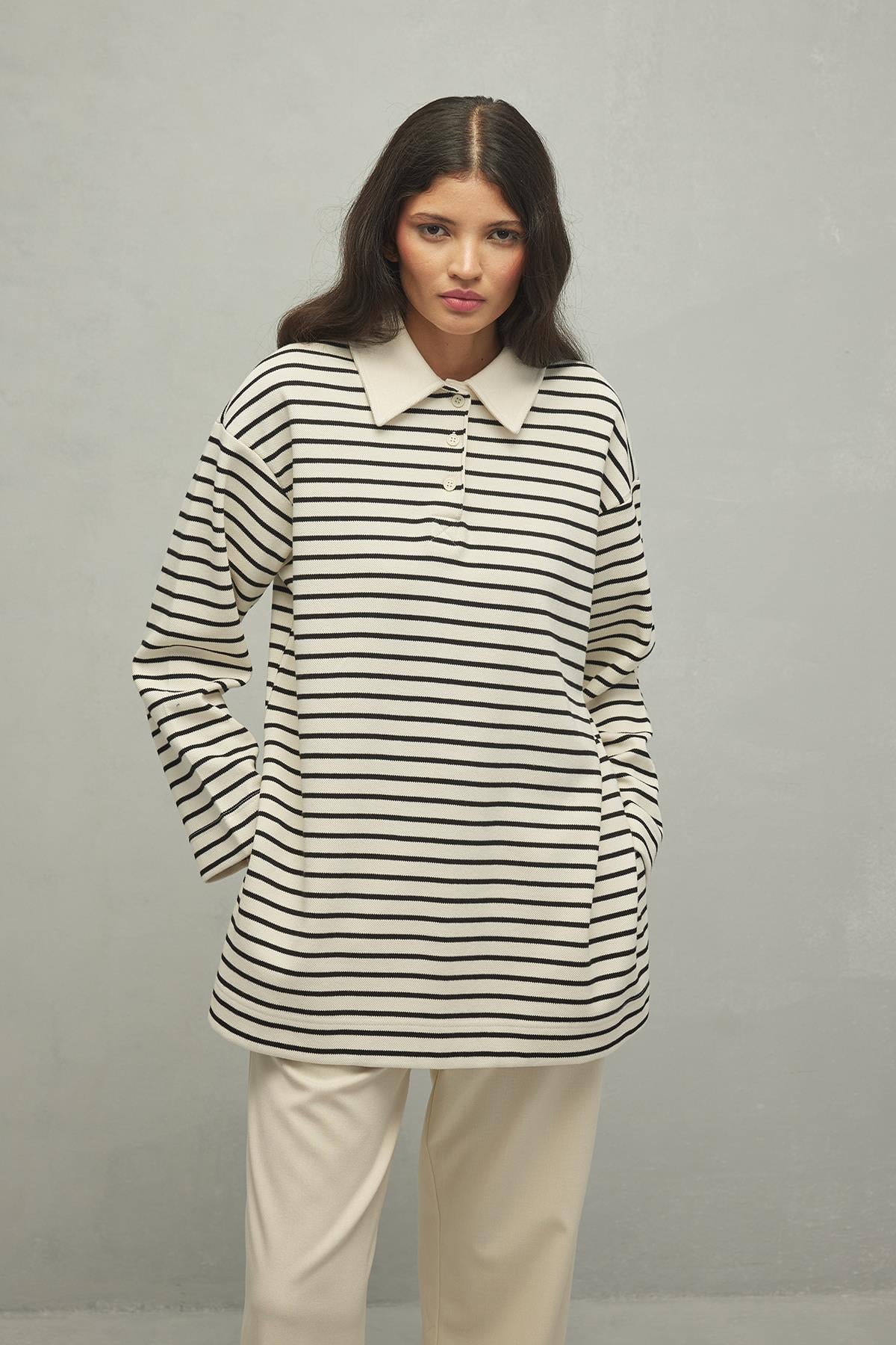 Polo Neck Sweatshirt Black Striped