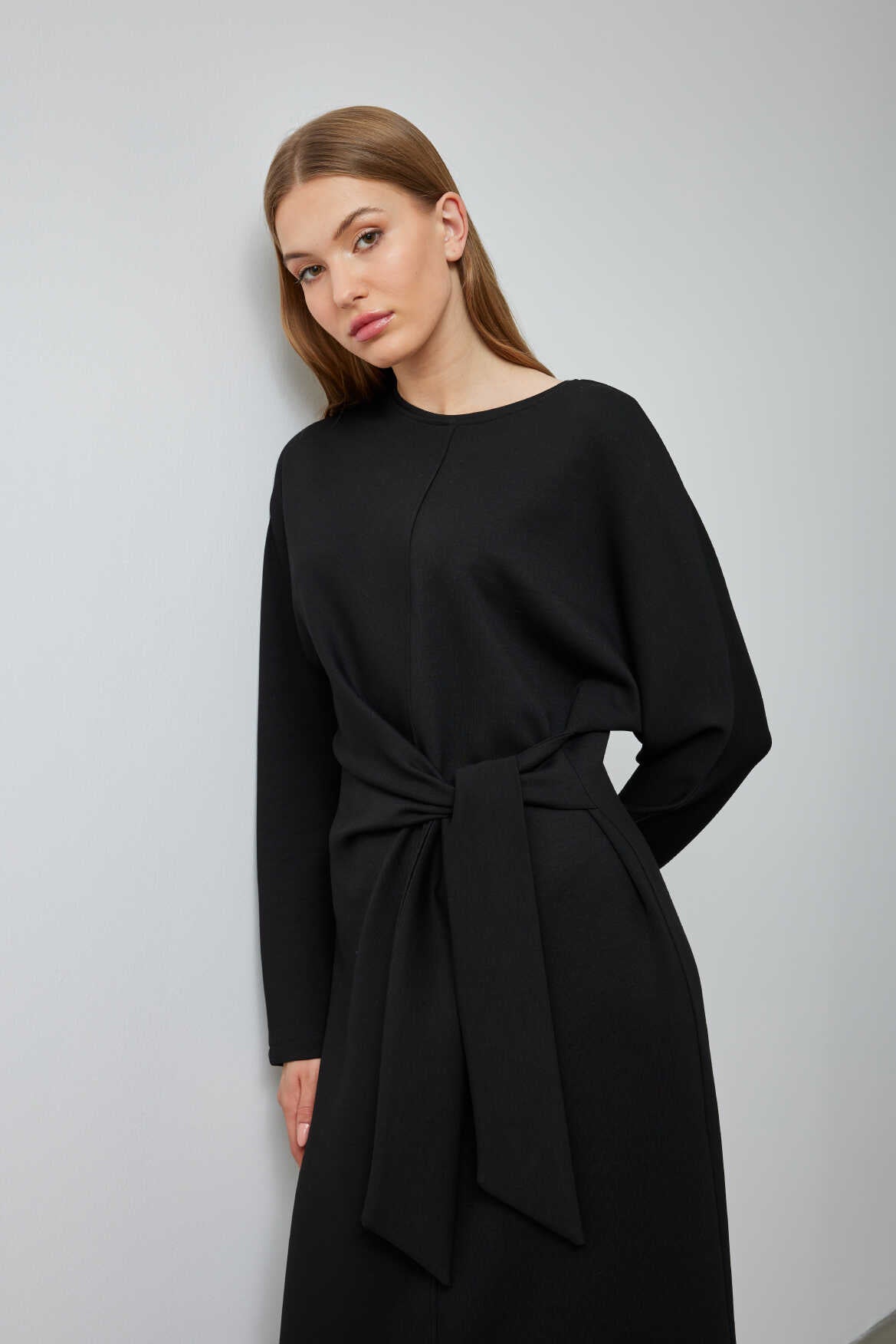 Side Knotted Dress Black